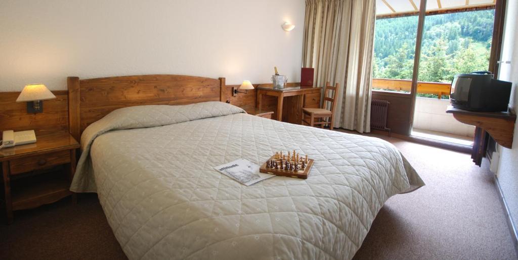 Hotel Plein Sud Serre Chevalier Szoba fotó