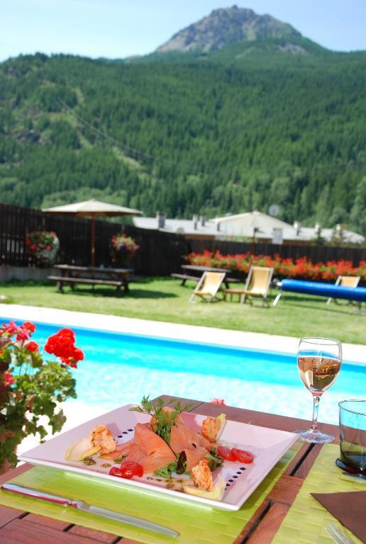 Hotel Plein Sud Serre Chevalier Kültér fotó